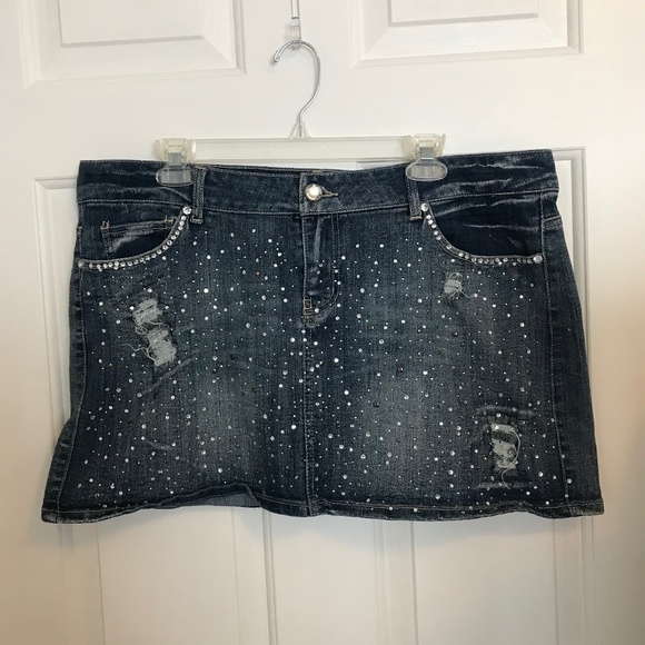 Wallflower Rhinestone Embellished Distress 5-Pocket Denim Jean Skirt Plus Sz 16 - Picture 1 of 7